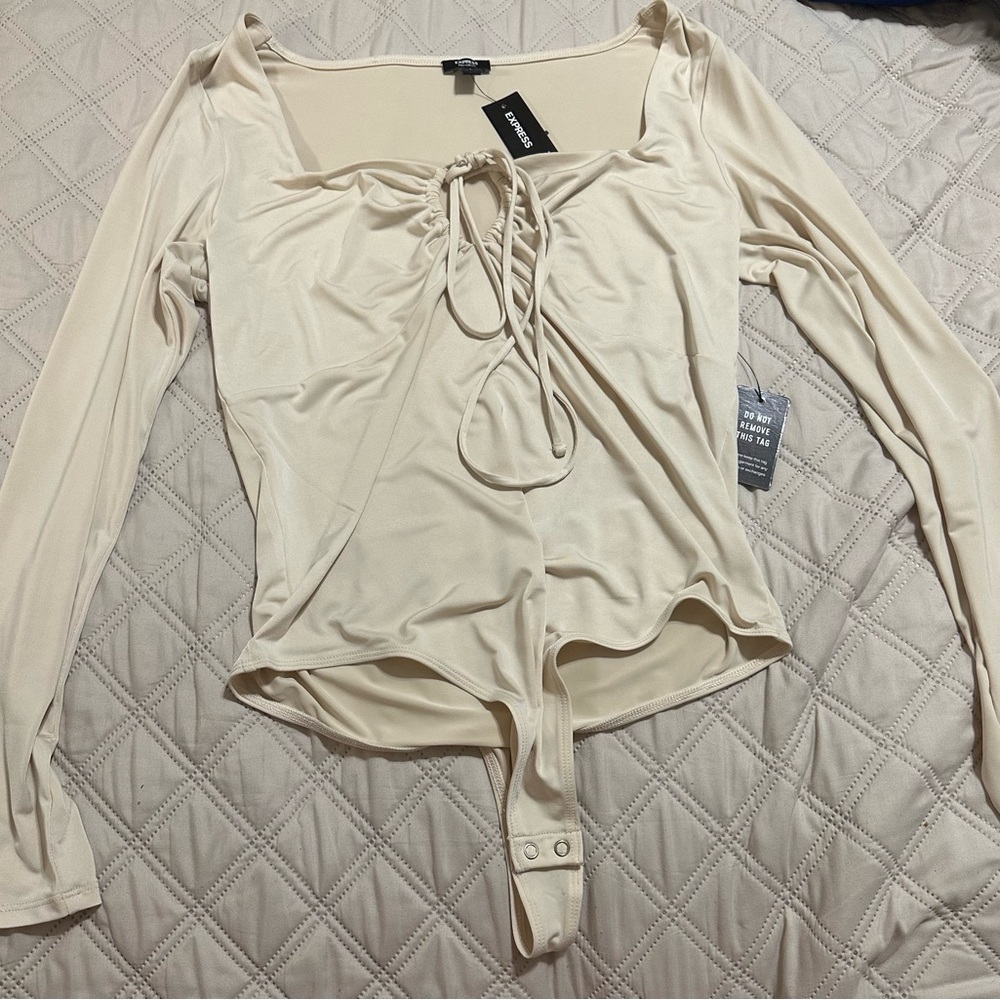 Express body suit